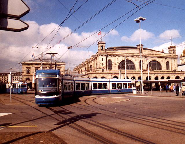 Cobra tram